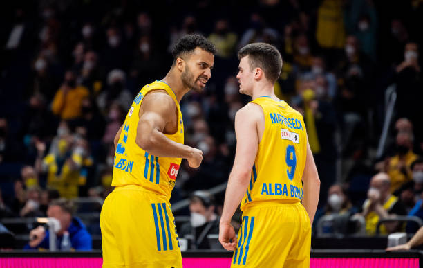 在现代篮球 在现代篮球